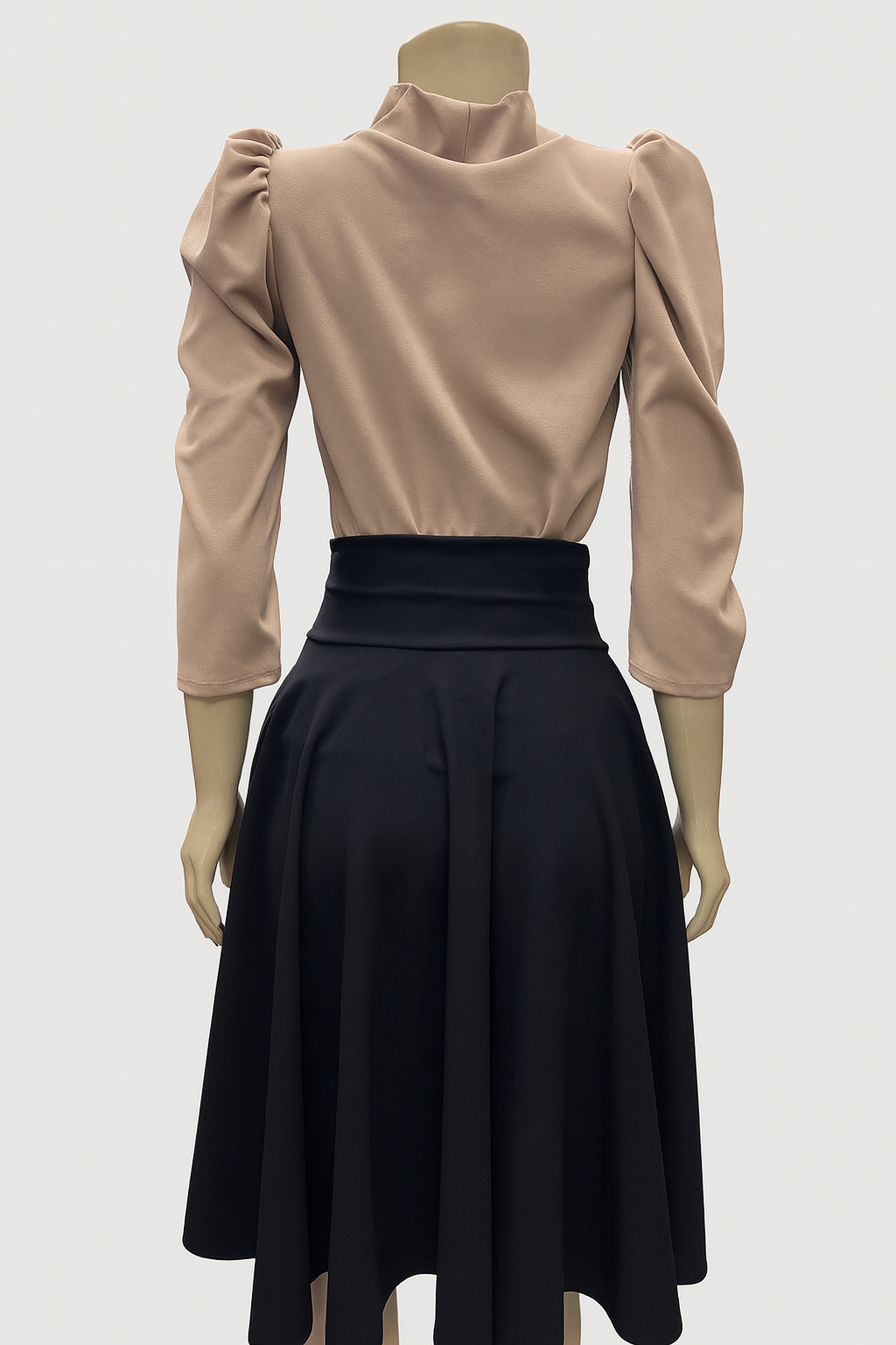 Blusa Manga Tres Cuartos con Lazo en el Cuello – Beige